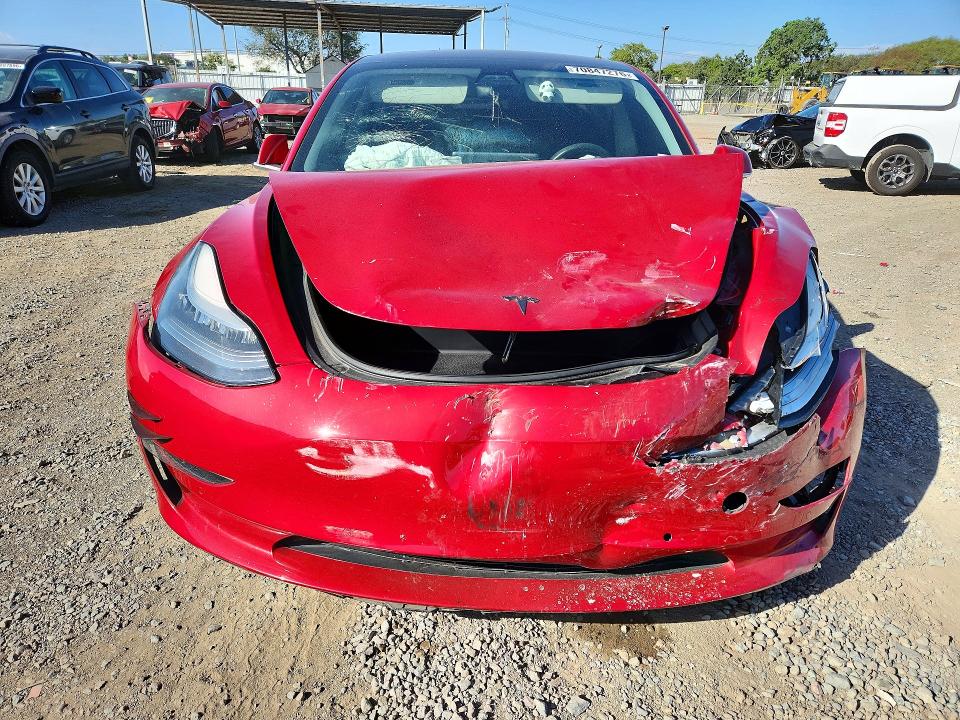 2018 Tesla Model 3 მანქანა იყიდება აუქციონზე, vin: 5YJ3E1EA5JF155054, აუქციონის ნომერი: 70847276