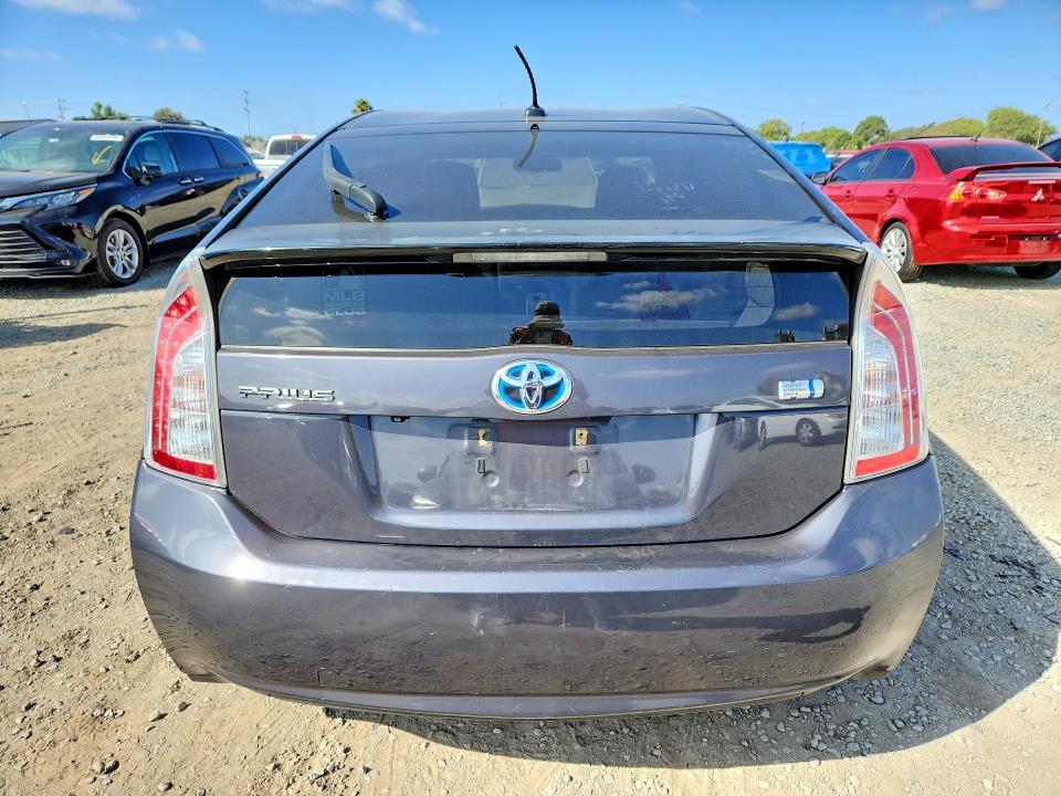 69069766 :رقم المزاد ، JTDKN3DU8D1650252 vin ، 2015 Toyota Prius مزاد بيع