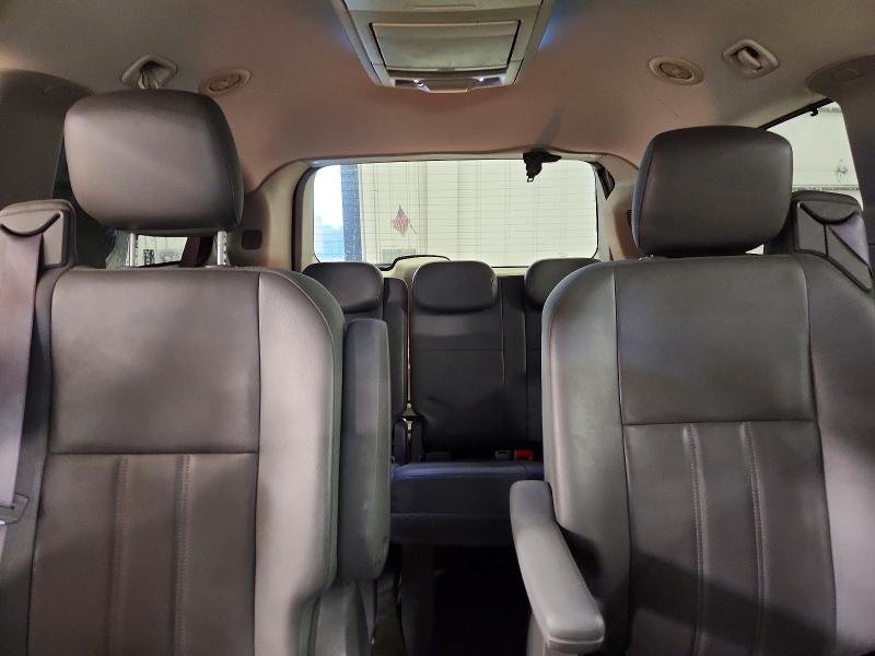 2010 Chrysler Town & Country მანქანა იყიდება აუქციონზე, vin: 2A4RR5DX7AR137746, აუქციონის ნომერი: 70301956