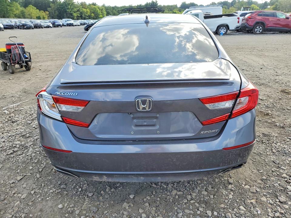 2018 Honda Accord მანქანა იყიდება აუქციონზე, vin: 1HGCV1F39JA234804, აუქციონის ნომერი: 68175786