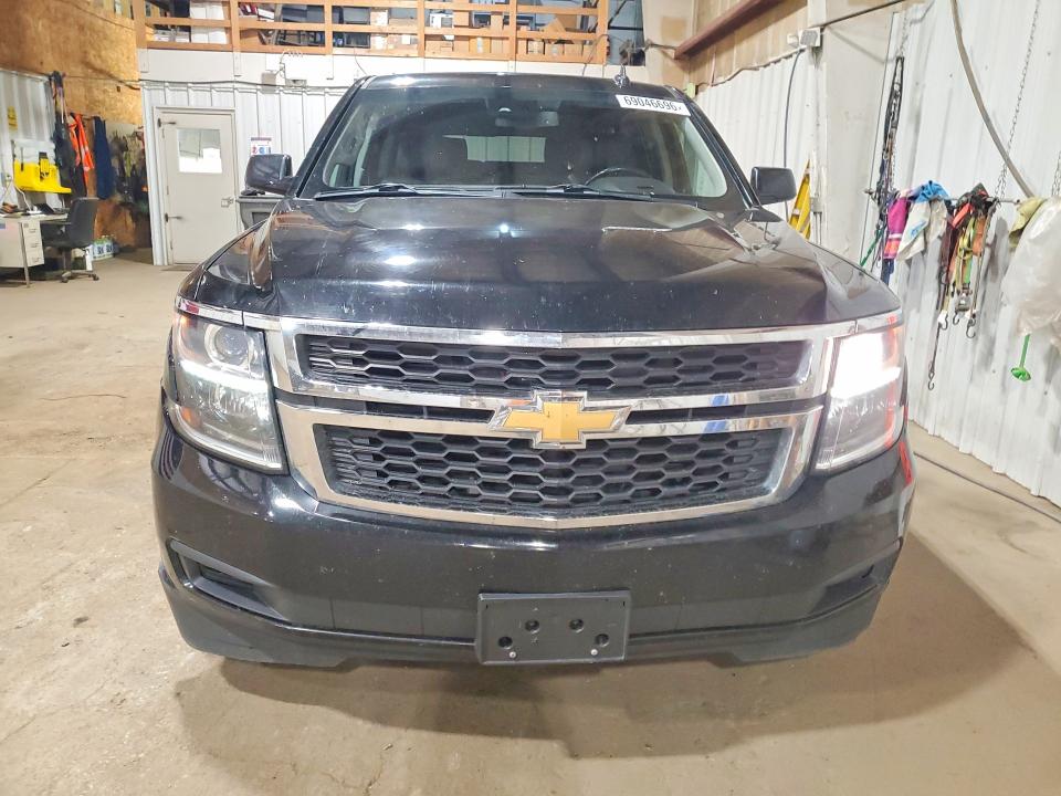 Продажа на аукционе авто 2017 Chevrolet Suburban, vin: 1GNSKHKC0HR242620, номер лота: 69046696