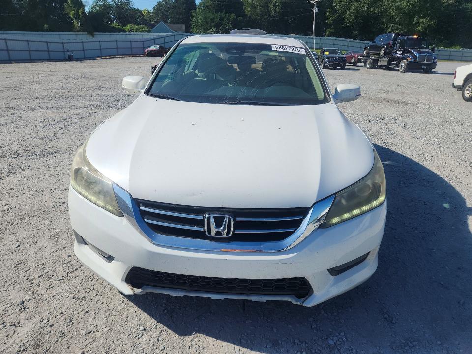 2015 Honda Accord მანქანა იყიდება აუქციონზე, vin: 1HGCR3F89FA027400, აუქციონის ნომერი: 68827976