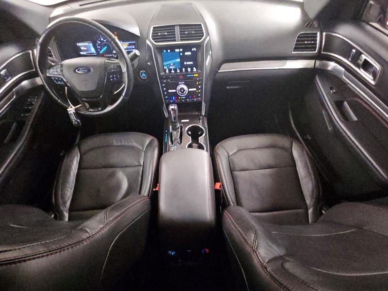 67139906 :رقم المزاد ، 1FM5K8GT3HGD85728 vin ، 2017 Ford Explorer مزاد بيع