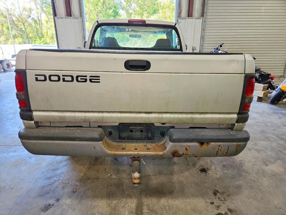 68340006 :رقم المزاد ، 1B7HC16X51S318061 vin ، 2001 Dodge Ram 1500 مزاد بيع