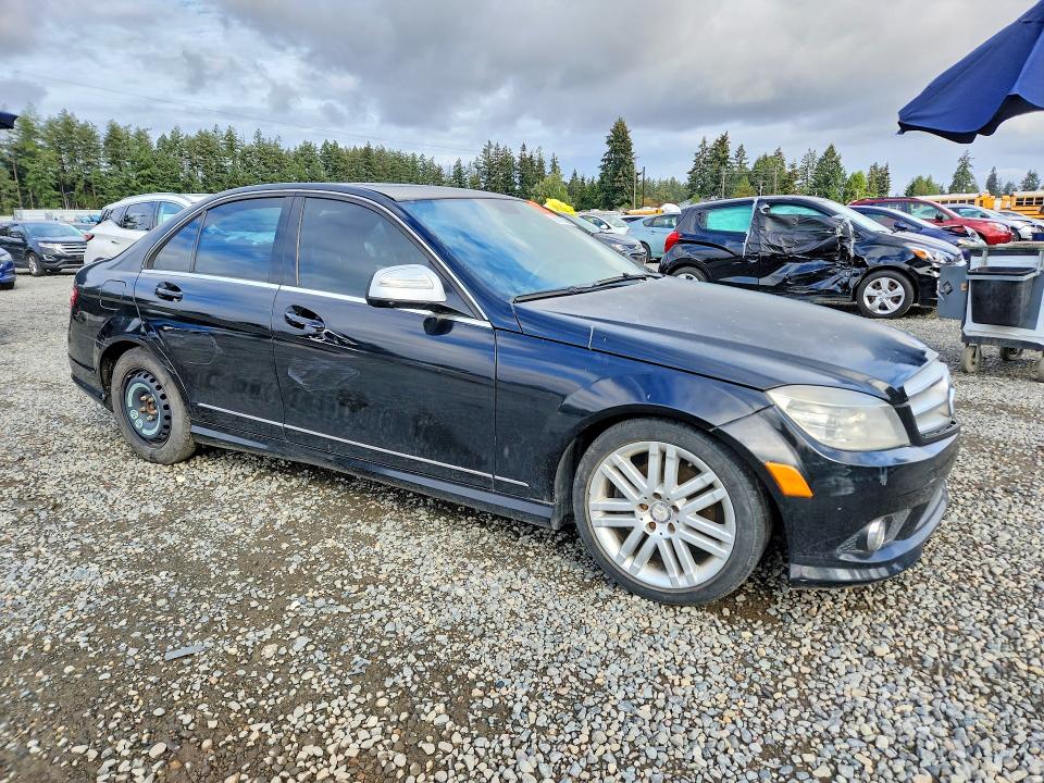 68797306 :رقم المزاد ، WDDGF81X49R042306         vin ، 2009 Mercedes-benz C مزاد بيع