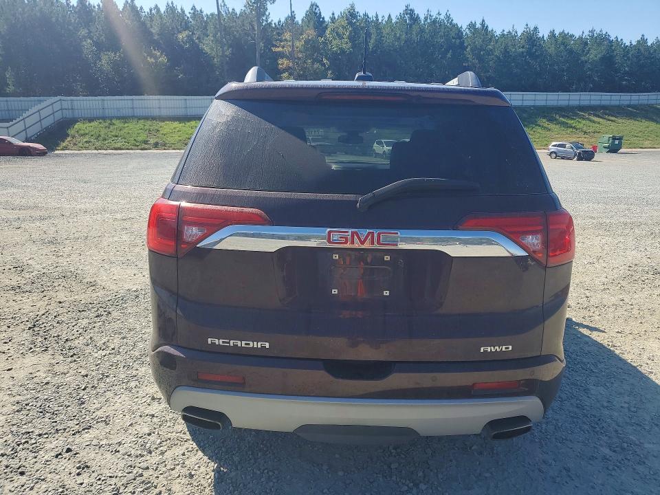 71127676 :رقم المزاد ، 1GKKNXLS0JZ228470 vin ، 2018 Gmc Acadia مزاد بيع