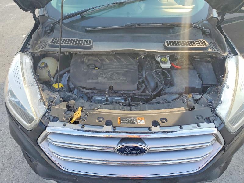 2017 Ford Escape მანქანა იყიდება აუქციონზე, vin: 1FMCU9JD8HUC89734, აუქციონის ნომერი: 70690316