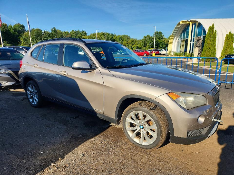 68179726 :رقم المزاد ، WBAVL1C51DVR88342 vin ، 2013 Bmw X1 مزاد بيع