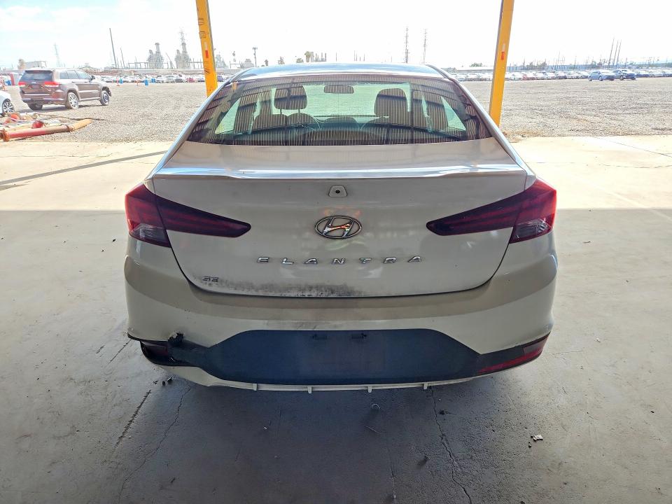68876396 :رقم المزاد ، 5NPD74LF2KH435032 vin ، 2019 Hyundai Elantra مزاد بيع