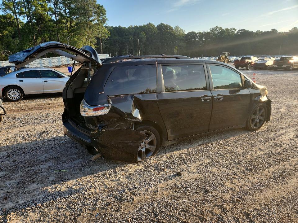 2015 Toyota Sienna მანქანა იყიდება აუქციონზე, vin: 5TDXK3DC4FS637834, აუქციონის ნომერი: 69762516