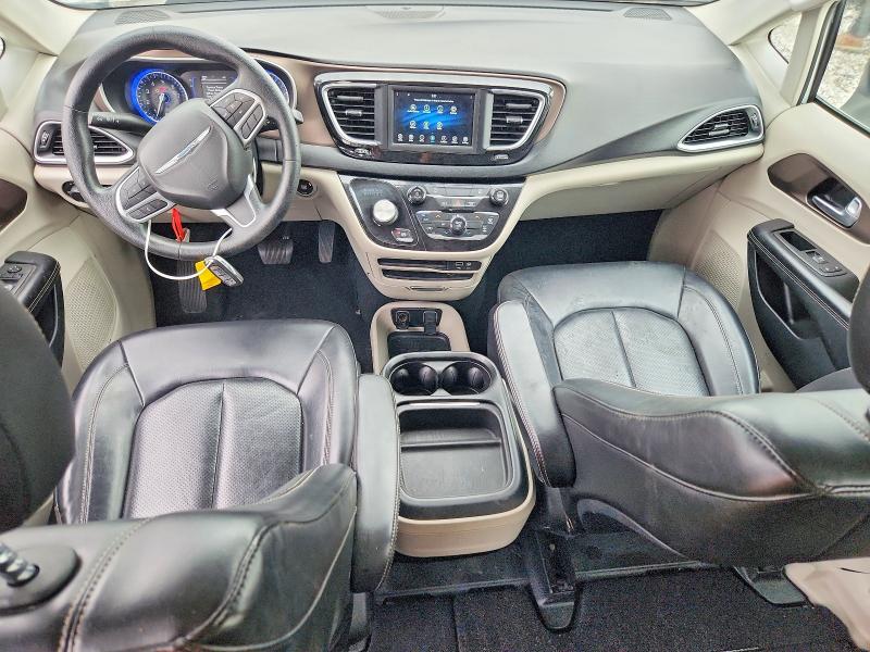 69125766 :رقم المزاد ، 2C4RC1DG3LR144437 vin ، 2020 Chrysler Voyager مزاد بيع