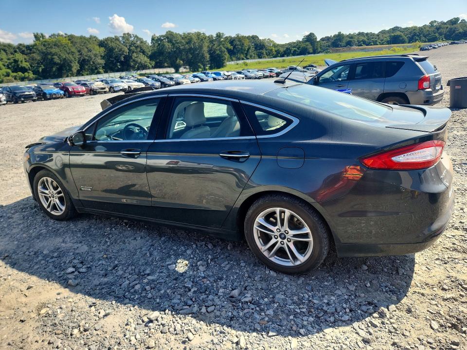 67320886 :رقم المزاد ، 3FA6P0SU9GR120997 vin ، 2016 Ford Fusion مزاد بيع