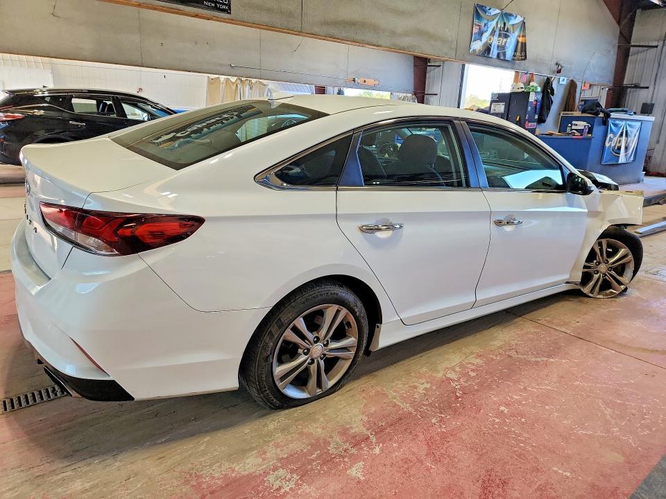 Продажа на аукционе авто 2018 Hyundai Sonata, vin: 5NPE34AFXJH658114, номер лота: 69978436