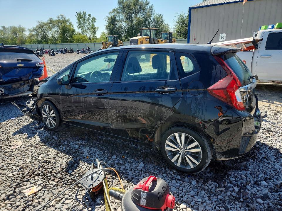 67497796 :رقم المزاد ، 3HGGK5H83FM722053 vin ، 2015 Honda Fit مزاد بيع