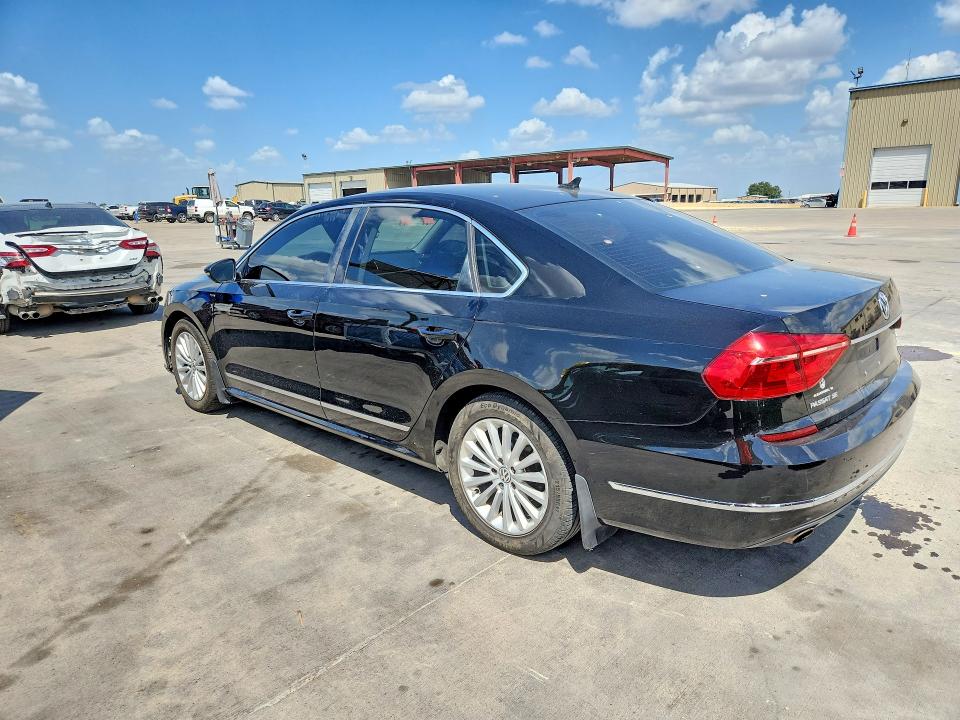69314726 :رقم المزاد ، 1VWBT7A3XGC066711 vin ، 2016 Volkswagen Passat مزاد بيع