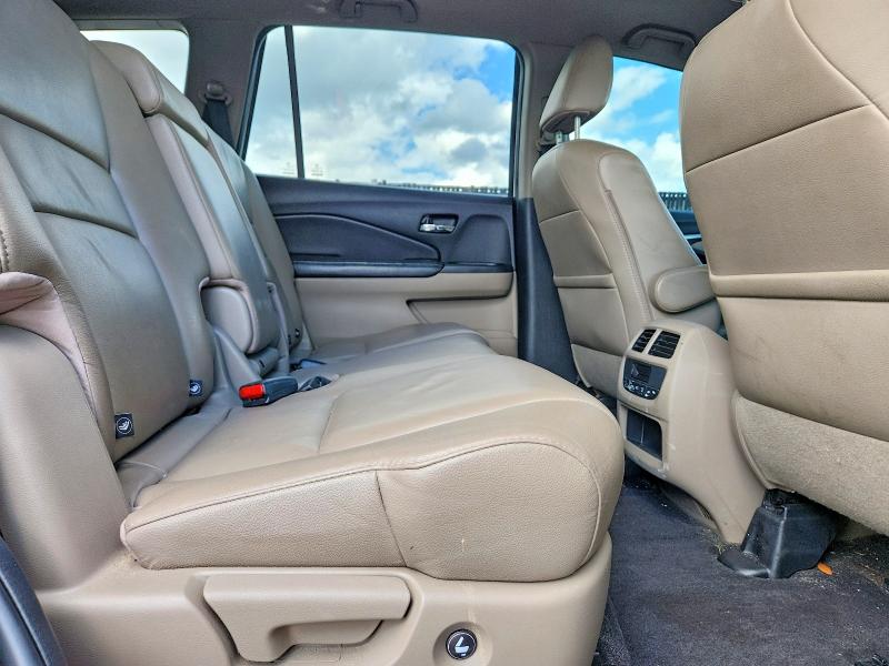 Продажа на аукционе авто 2016 Honda Pilot, vin: 5FNYF5H51GB020039, номер лота: 70641226