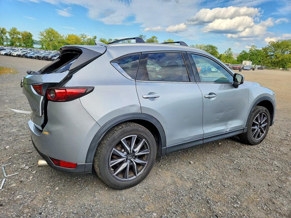 68495156 :رقم المزاد ، JM3KFBDL6H0139270 vin ، 2017 Mazda Cx-5 مزاد بيع