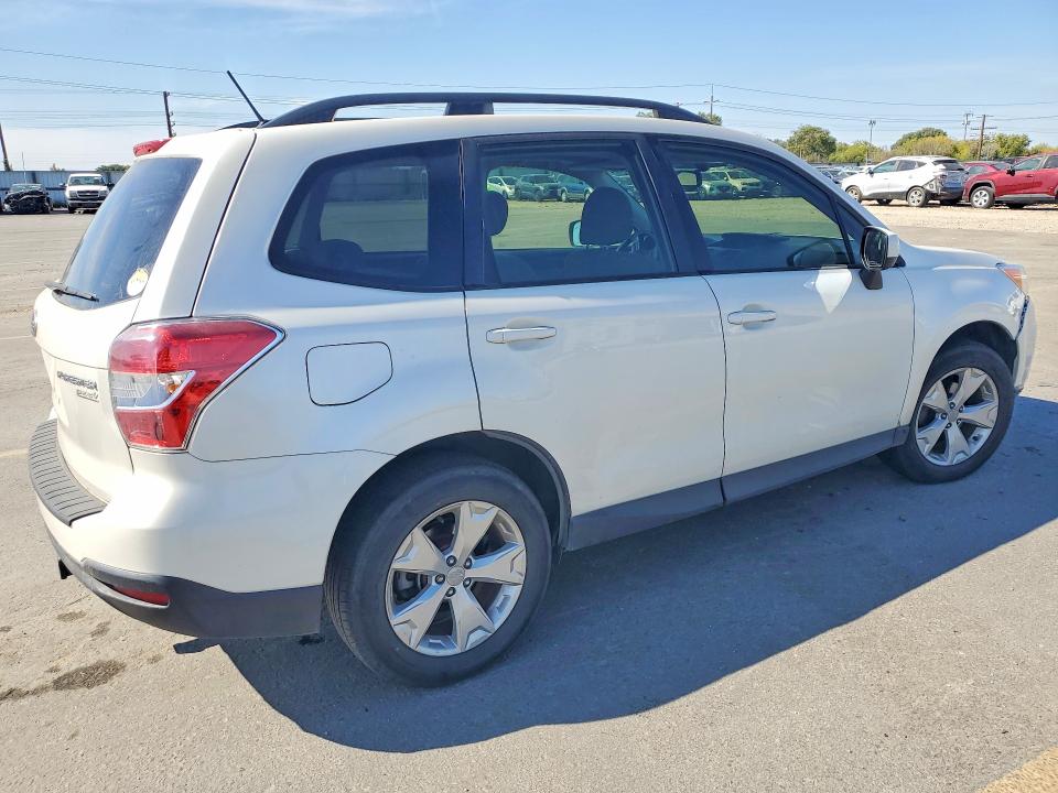 2015 Subaru Forester მანქანა იყიდება აუქციონზე, vin: JF2SJADC7FH581069, აუქციონის ნომერი: 69645196