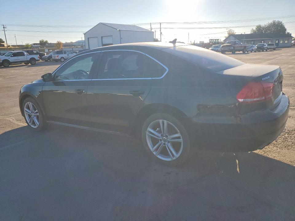 2014 Volkswagen Passat მანქანა იყიდება აუქციონზე, vin: 1VWBN7A34EC058725, აუქციონის ნომერი: 70030046