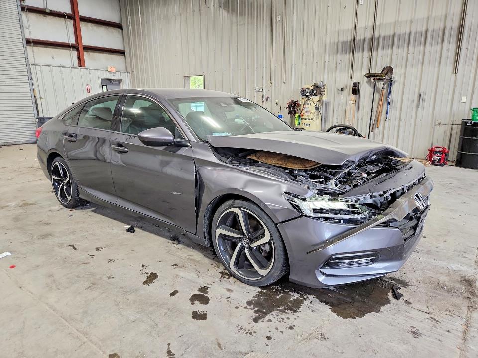 2018 Honda Accord მანქანა იყიდება აუქციონზე, vin: 1HGCV1F34JA218767, აუქციონის ნომერი: 69132916