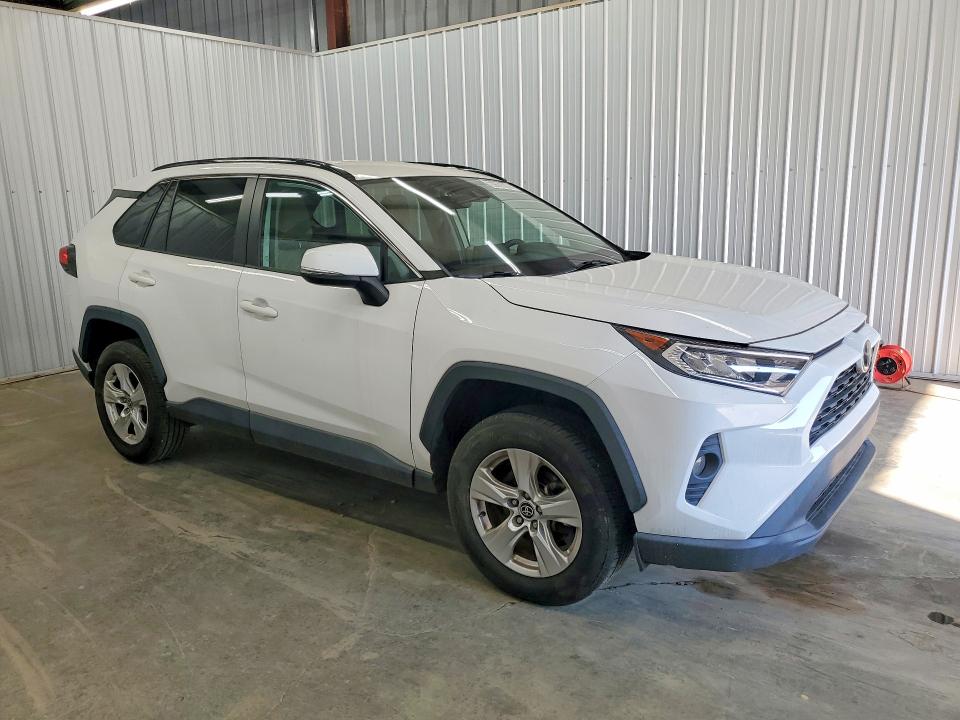 69585936 :رقم المزاد ، 2T3W1RFV6MW171593 vin ، 2021 Toyota Rav4 مزاد بيع