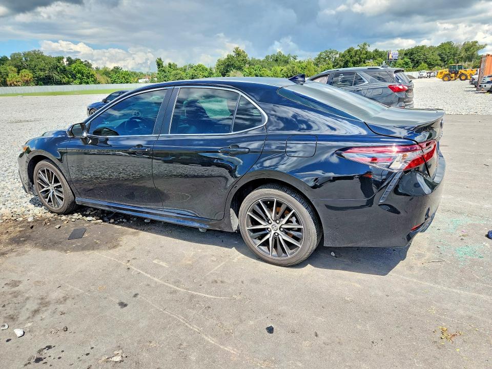 Auction sale of the 2024 Toyota Camry, vin: 4T1G11AK3RU239111, lot number: 68299496