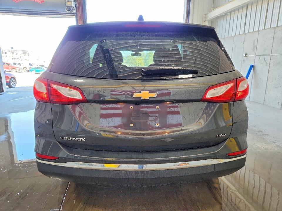 2018 Chevrolet Equinox მანქანა იყიდება აუქციონზე, vin: 2GNAXREV7J6312972, აუქციონის ნომერი: 69811846