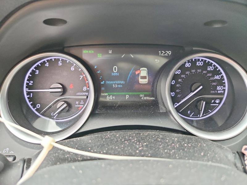 69782696 :رقم المزاد ، 4T1F11AK1MU603160 vin ، 2021 Toyota Camry مزاد بيع