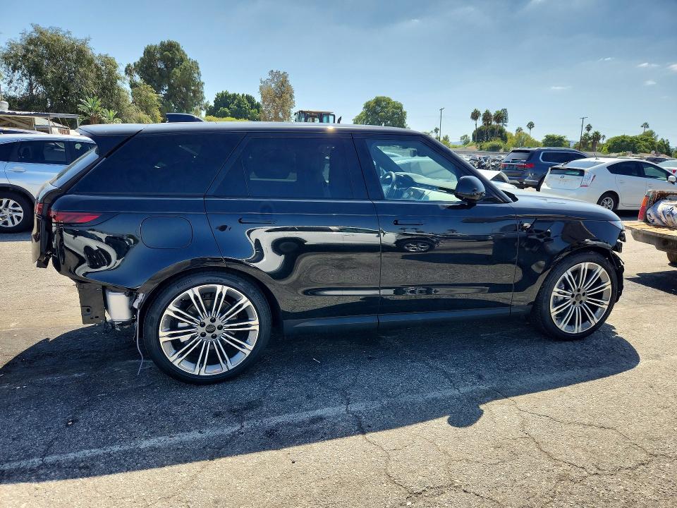 2026 Land Rover Range Rover Sport მანქანა იყიდება აუქციონზე, vin: SAL1P9EU5TA630832, აუქციონის ნომერი: 69503676