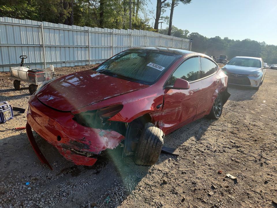 67638396 :رقم المزاد ، 7SAYGDEE1PA163200 vin ، 2023 Tesla Model Y مزاد بيع