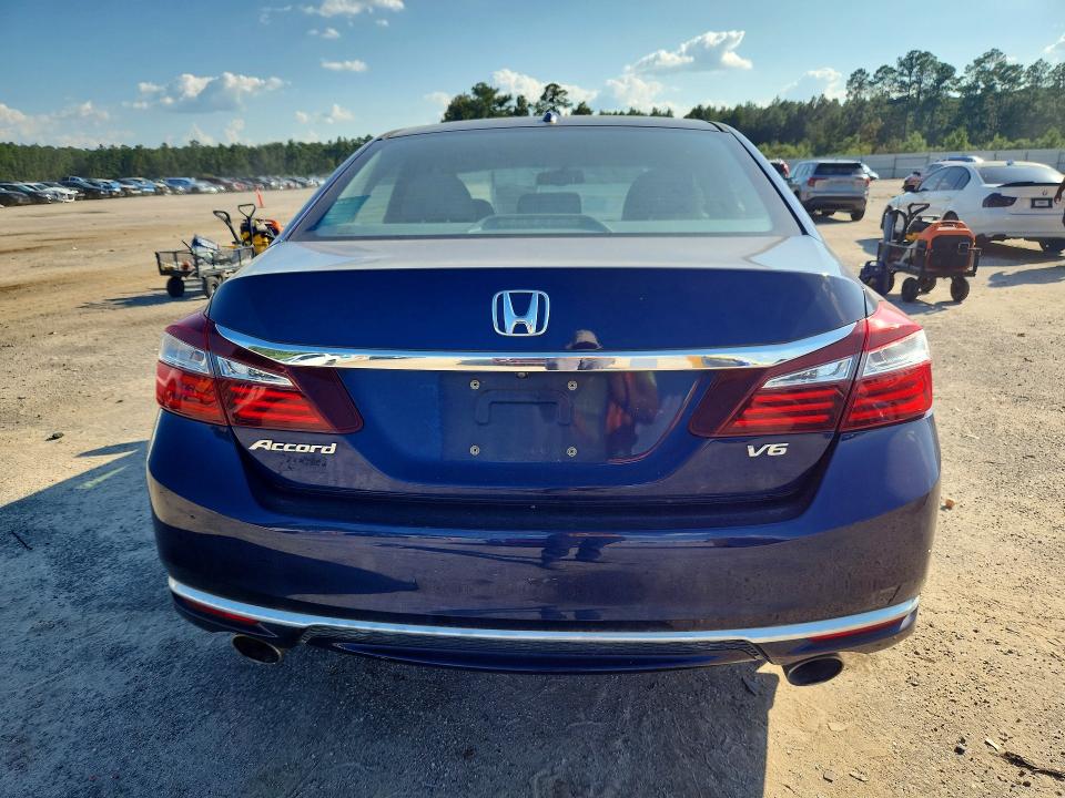 Auction sale of the 2016 Honda Accord, vin: 1HGCR3F82GA008169, lot number: 69095966