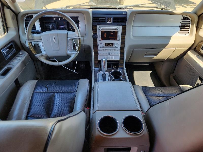 68432486 :رقم المزاد ، 5LMJJ2J50AEJ02290 vin ، 2010 Lincoln Navigator مزاد بيع