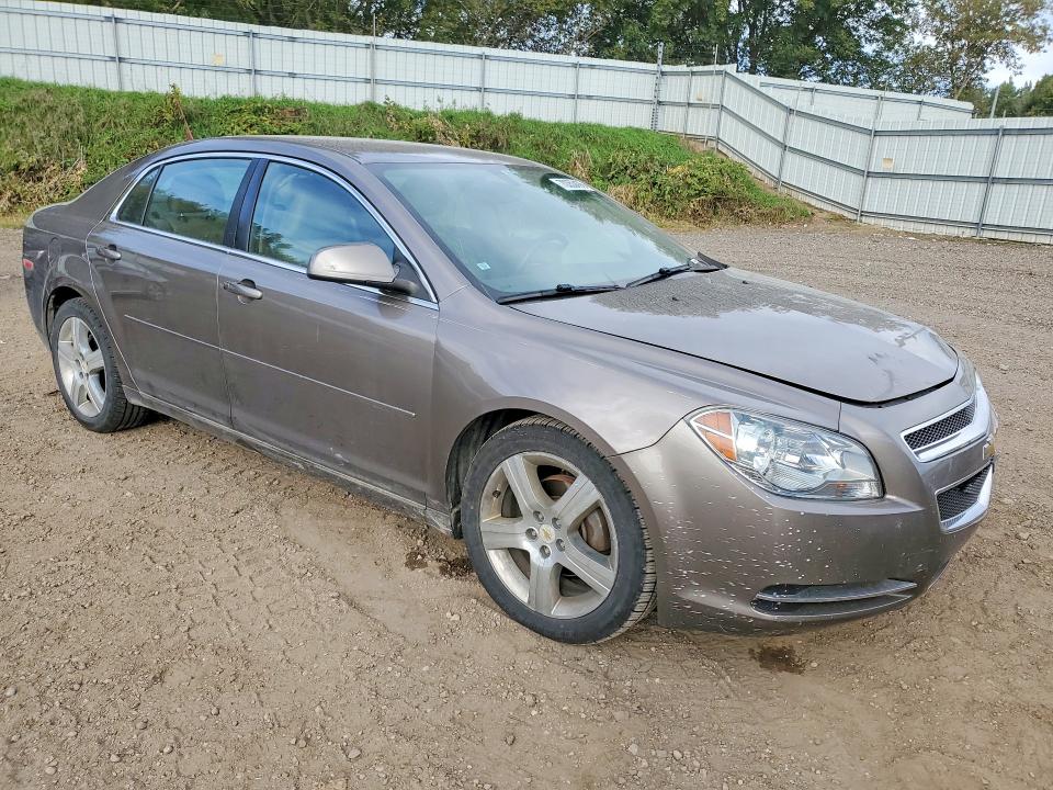 70353476 :رقم المزاد ، 1G1ZD5E77BF303963 vin ، 2011 Chevrolet Malibu مزاد بيع