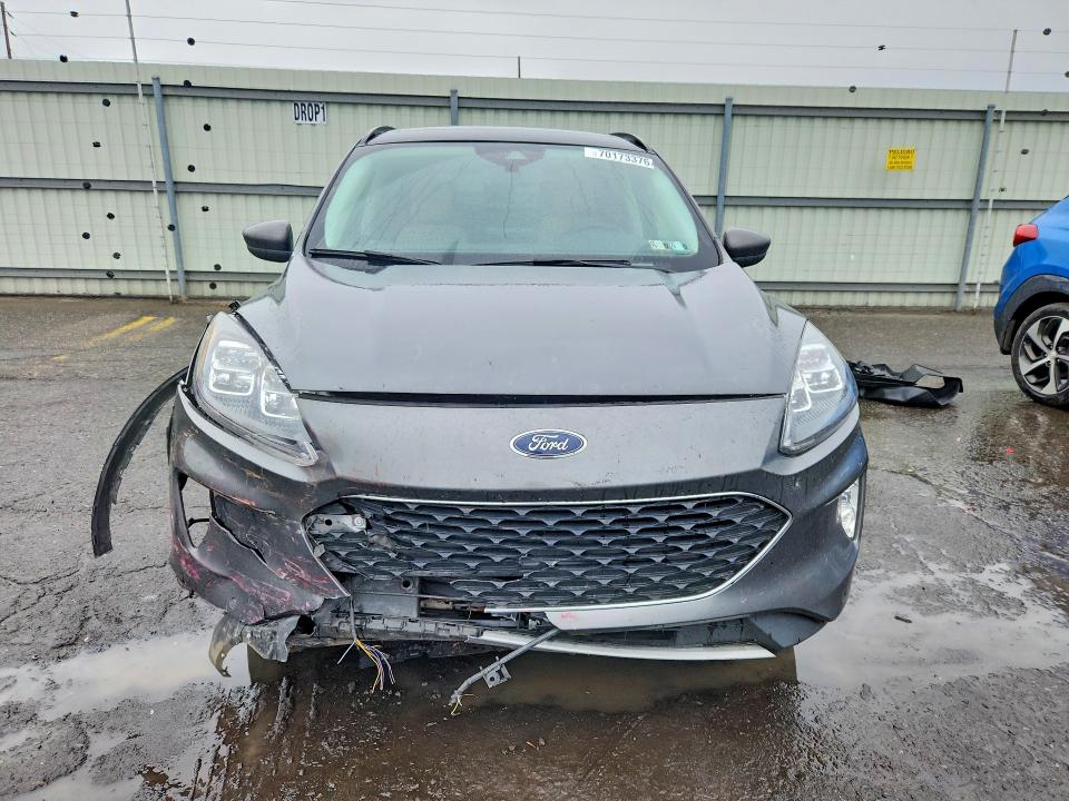 Продажа на аукционе авто 2022 Ford Escape, vin: 1FMCU9J95NUB59840, номер лота: 70173376