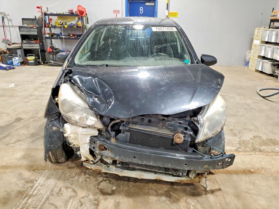70671456 :رقم المزاد ، VNKKTUD37EA000565 vin ، 2014 Toyota Yaris مزاد بيع