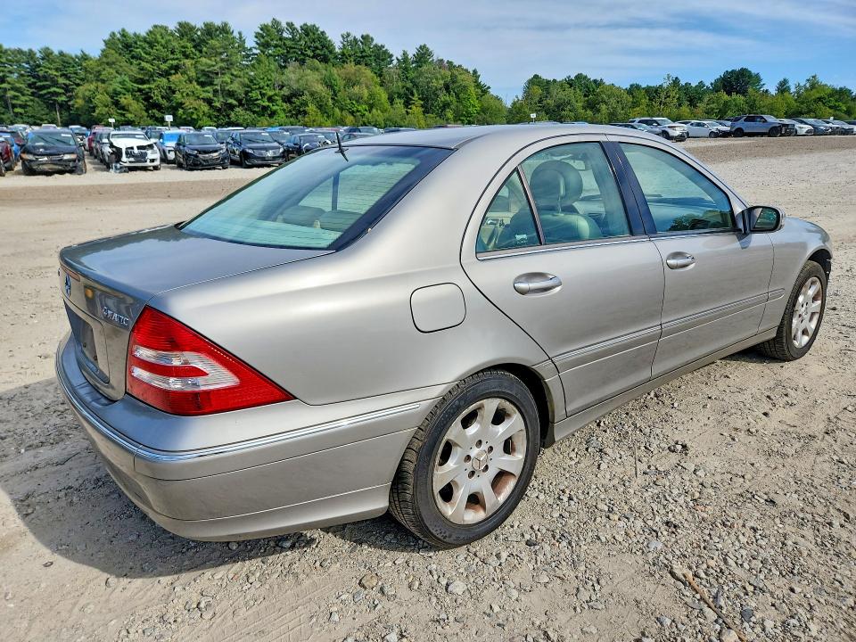 Продажа на аукционе авто 2005 Mercedes-benz C, vin: WDBRF81J75F671857, номер лота: 68845566