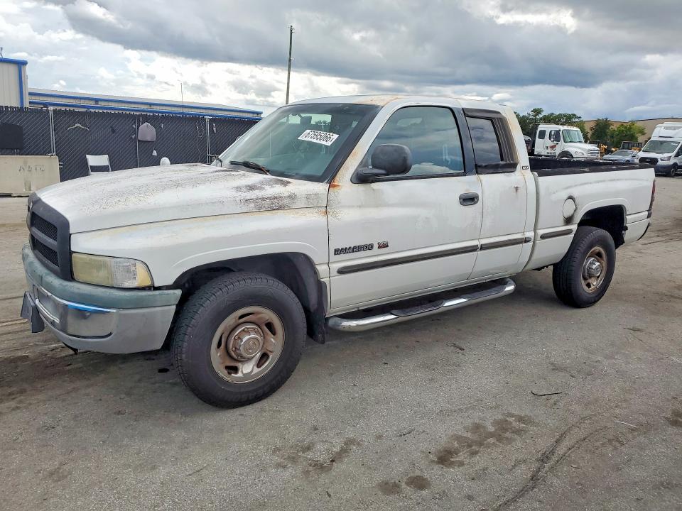 67595066 :رقم المزاد ، 3B7KC23Z4XG146669 vin ، 1999 Dodge Ram 2500 مزاد بيع