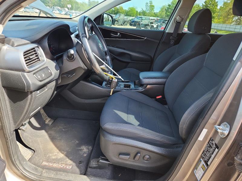 69851906 :رقم المزاد ، 5XYPG4A35KG456633 vin ، 2019 Kia Sorento مزاد بيع