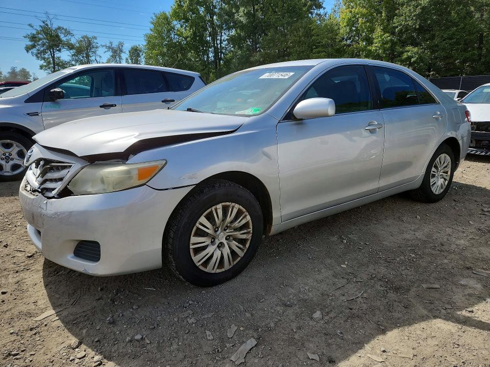 70071546 :رقم المزاد ، 4T1BF3EK3AU071864 vin ، 2010 Toyota Camry مزاد بيع