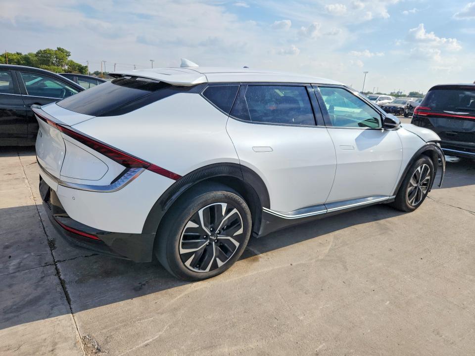 2024 Kia Ev6 მანქანა იყიდება აუქციონზე, vin: KNDC34LA0R5193671, აუქციონის ნომერი: 70476446