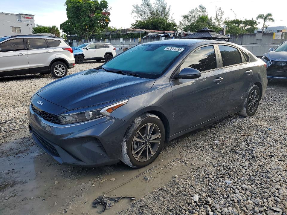 67841036 :رقم المزاد ، 3KPF24AD6NE470920 vin ، 2022 Kia Forte مزاد بيع