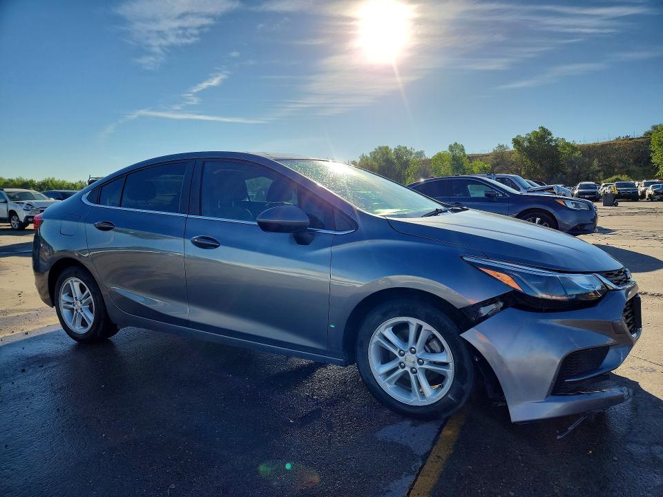 Продаж на аукціоні авто 2018 Chevrolet Cruze, vin: 1G1BE5SM8J7231169, номер лоту: 67825496