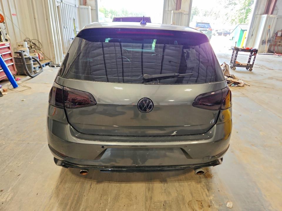 Продаж на аукціоні авто 2018 Volkswagen Golf R, vin: WVWVF7AU2JW074761, номер лоту: 68887326