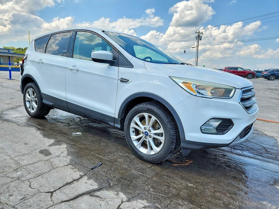 2017 Ford Escape მანქანა იყიდება აუქციონზე, vin: 1FMCU9GD8HUA62521, აუქციონის ნომერი: 67724756