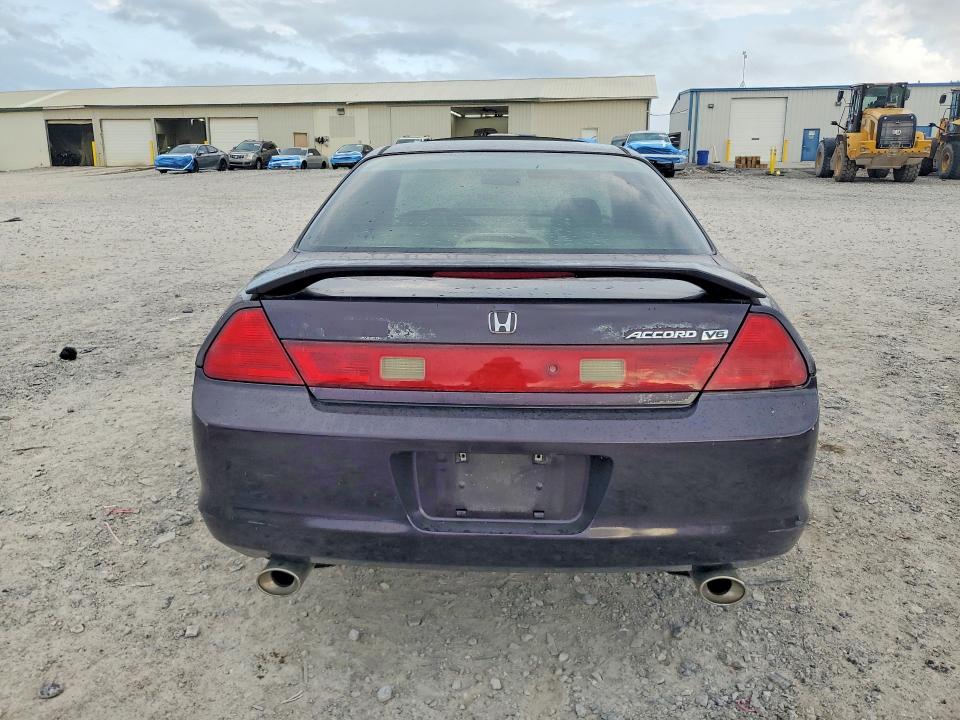 Aukcja sprzedaży 1998 Honda Accord, vin: 1HGCG2250WA022579, numer aukcji: 70130076