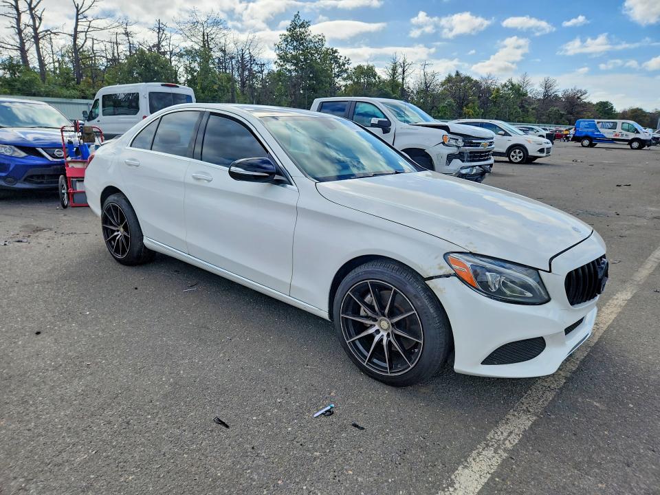 2015 Mercedes-benz C მანქანა იყიდება აუქციონზე, vin: 55SWF4KB2FU096043, აუქციონის ნომერი: 69800116