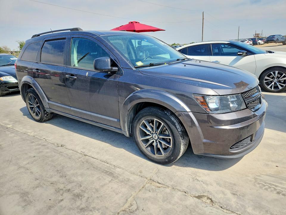 70667386 :رقم المزاد ، 3C4PDCAB3JT310975 vin ، 2018 Dodge Journey مزاد بيع