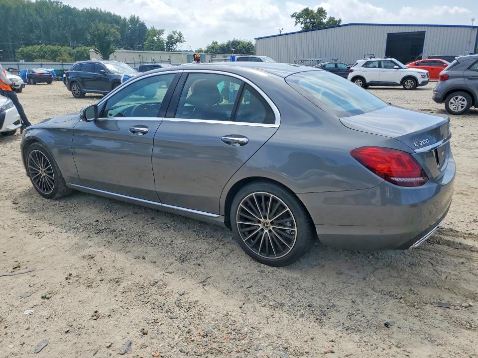 66836546 :رقم المزاد ، W1KWF8DB0MR637724 vin ، 2021 Mercedes-benz C مزاد بيع