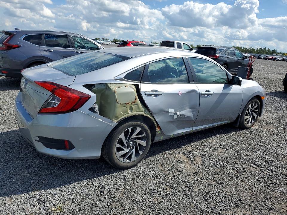 Aukcja sprzedaży 2018 Honda Civic, vin: 2HGFC2F8XJH015145, numer aukcji: 69039336