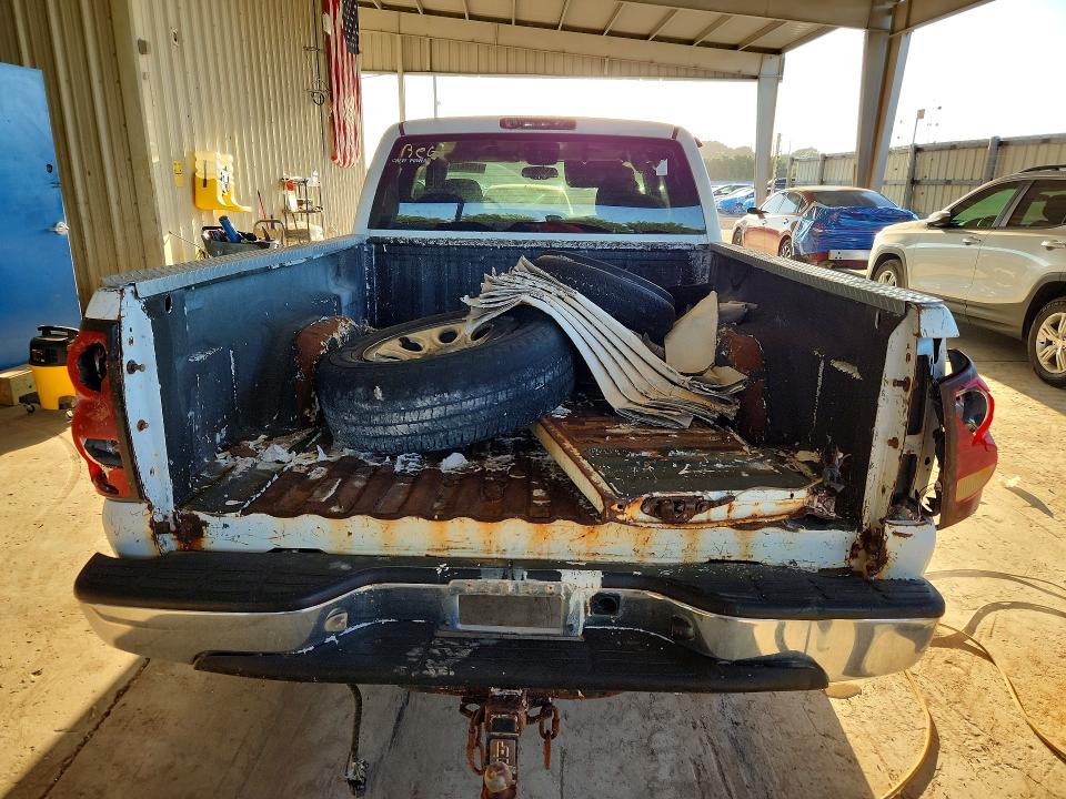 2006 Chevrolet Silverado 1500 მანქანა იყიდება აუქციონზე, vin: 2GCEC19V261299117, აუქციონის ნომერი: 70684716